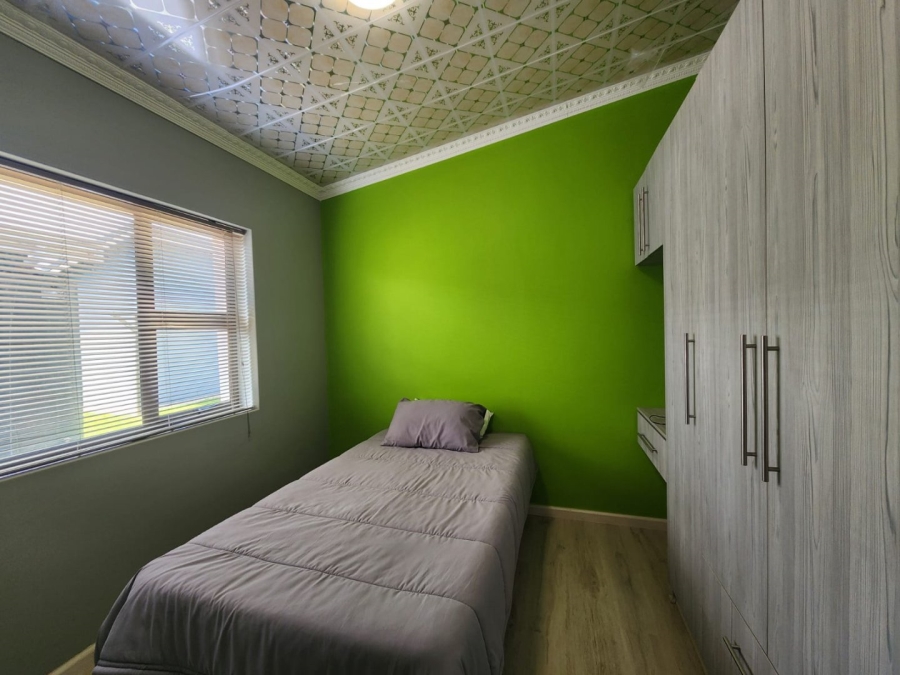 3 Bedroom Property for Sale in Pacaltsdorp Western Cape